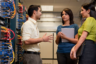 Thiết bị mạng cisco đơn giản trong triển khai